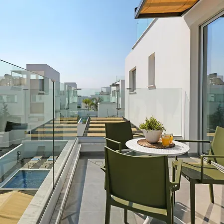 Rosaleen - Center Tatil Evi