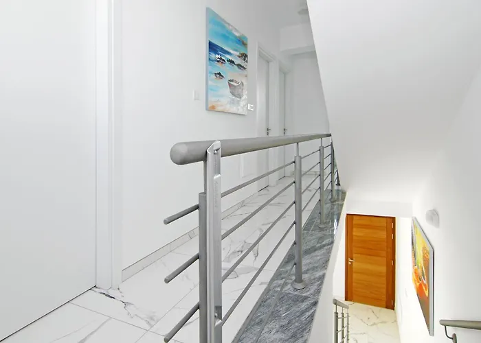 别墅 Rosaleen - Center *